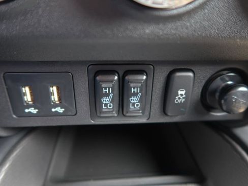 Used 2025 Mitsubishi Outlander Sport AWD image 32