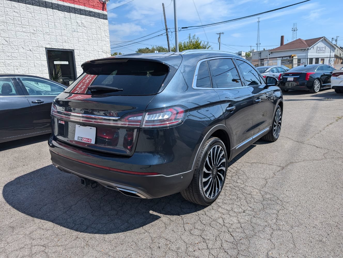 Used 2021 Lincoln Nautilus Black Label w/ Class II Trailer Tow Package AWD/4WD image 6