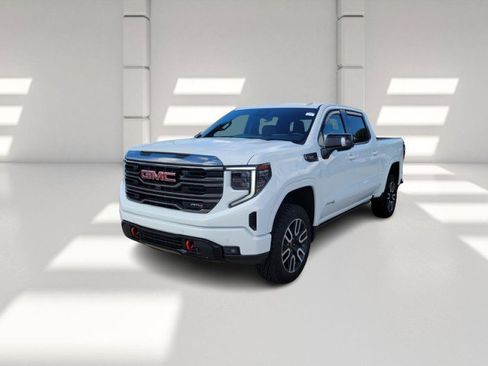 Used 2024 GMC Sierra 1500 AT4 w/ Technology Package image 2