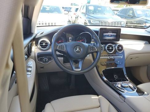 Used 2018 Mercedes-Benz GLC 300 4MATIC image 11