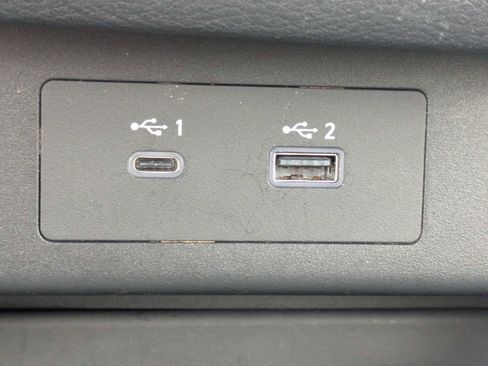 Used 2023 Nissan Rogue SV FWD image 22