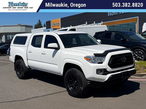 Used 2022 Toyota Tacoma SR AWD/4WD image 1