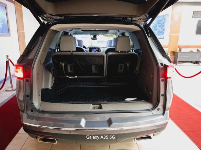 Used 2020 Chevrolet Traverse Premier w/ LPO, Floor Liner Package AWD/4WD image 21