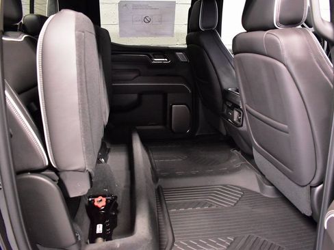 Used 2023 GMC Sierra 1500 AT4X w/ AT4X AEV Edition AWD/4WD image 19