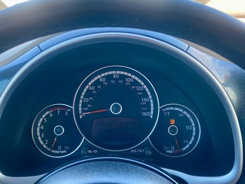 Used 2013 Volkswagen Beetle 2.0T FWD image 14