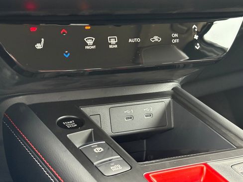 New 2026 Nissan Kicks SR w/ SR Premium Package image 15