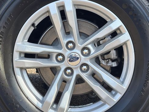 Used 2024 Ford Explorer XLT w/ Equipment Group 202A image 27