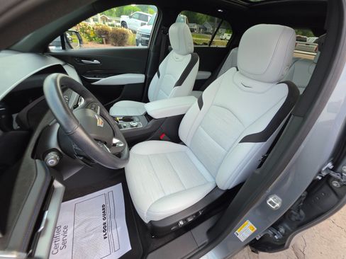 Used 2024 Cadillac XT4 Sport AWD/4WD image 31