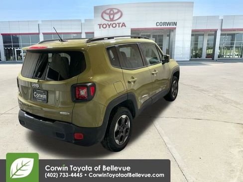 Used 2015 Jeep Renegade Latitude image 8