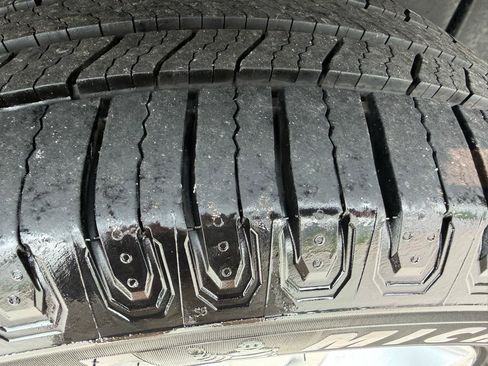 Used 2014 Buick Enclave Premium w/ Trailering Provision Package AWD/4WD image 11