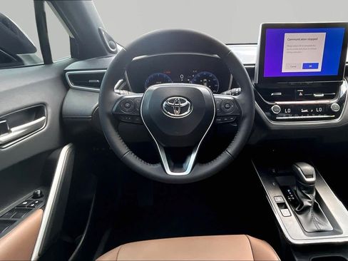 Certified 2026 Toyota Corolla Cross XLE w/ Convenience Package FWD image 6