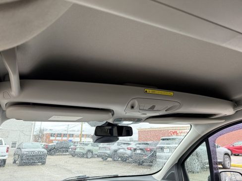 Used 2019 Ford Transit Connect XLT w/ XLT Premium Package image 24