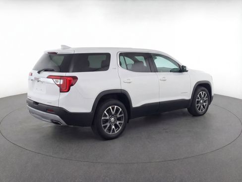 Used 2023 GMC Acadia SLT image 9