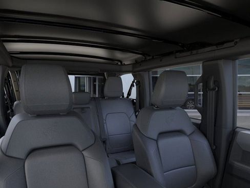 New 2025 Ford Bronco Big Bend w/ Black Diamond Package image 12