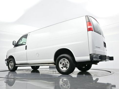Used 2024 GMC Savana 2500 w/ Driver Convenience Package image 41