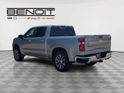 Used 2024 Chevrolet Silverado 1500 LT AWD/4WD image 7