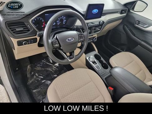 Used 2022 Ford Escape SE w/ Cold Weather Package FWD image 15