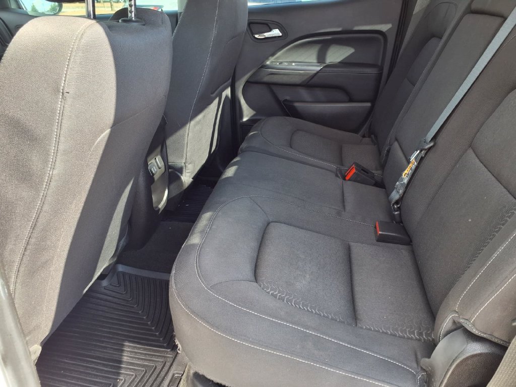 Used 2016 GMC Canyon SLE w/ SLE Convenience Package RWD image 12