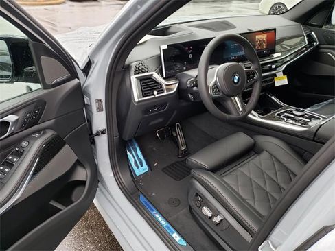 New 2026 BMW X5 M60i image 9