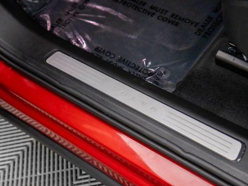 Used 2025 Volvo XC60 B5 Core w/ Protection Package Premier image 13