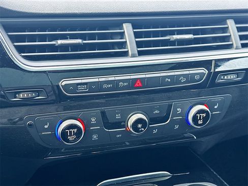 Used 2019 Audi Q7 3.0T Premium w/ Convenience Package image 14