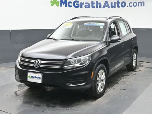 Used 2017 Volkswagen Tiguan S image 17