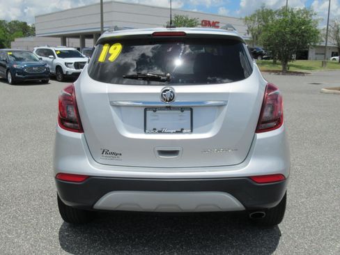 Used 2019 Buick Encore Preferred FWD image 6