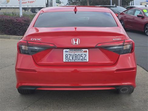 Used 2022 Honda Civic Sport image 5