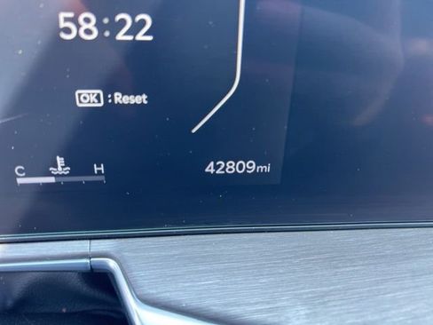 Certified 2024 Kia Sorento SX Prestige AWD/4WD image 13