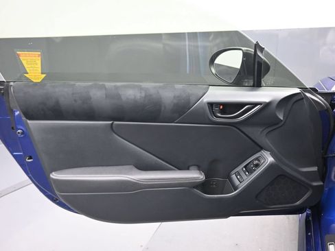 Used 2025 Toyota GR86 Premium RWD image 9