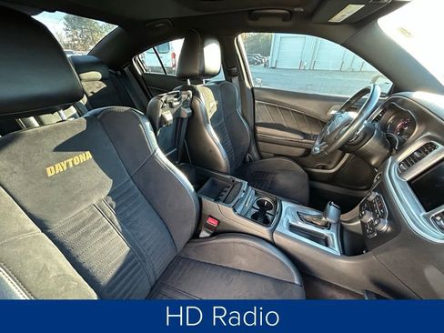 Used 2017 Dodge Charger R/T image 26