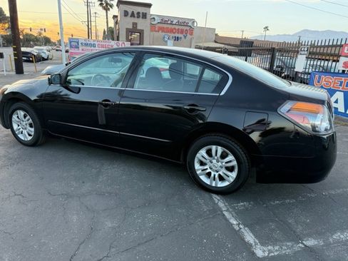Used 2011 Nissan Altima 2.5 S w/ Convenience Pkg image 12