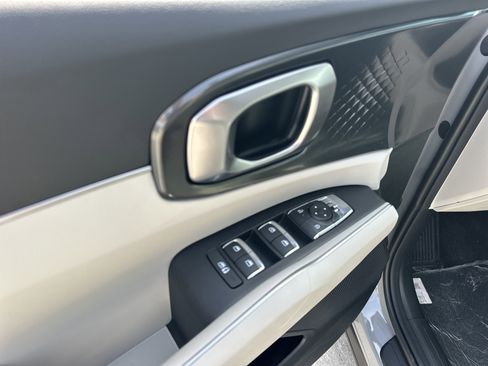 New 2026 Kia Sorento EX image 17