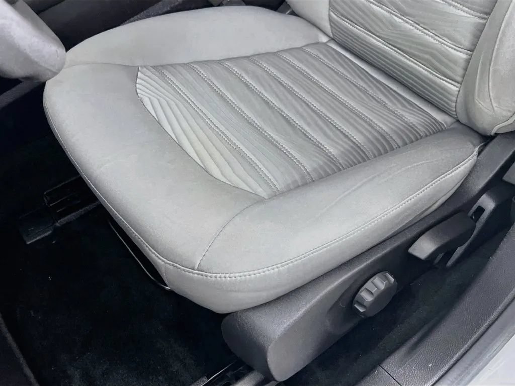 Used 2016 Ford Fusion S FWD image 19