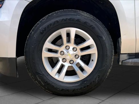 Used 2015 Chevrolet Tahoe LT RWD image 11