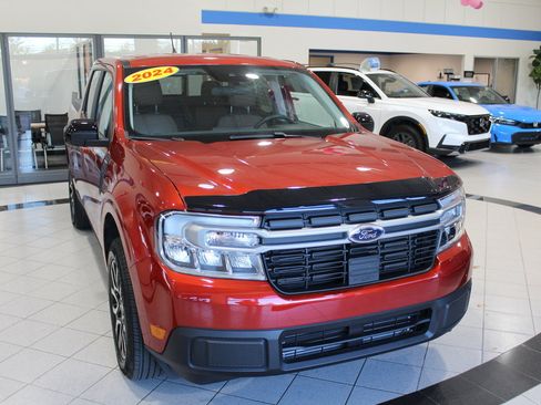 Used 2024 Ford Maverick Lariat w/ 4K Tow Package image 3