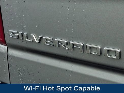 Used 2024 Chevrolet Silverado 1500 LT image 32
