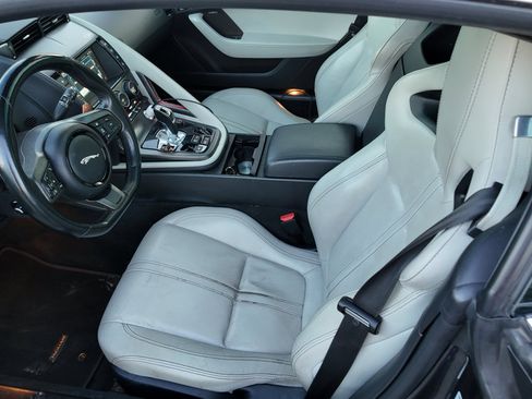 Used 2016 Jaguar F-TYPE S image 7