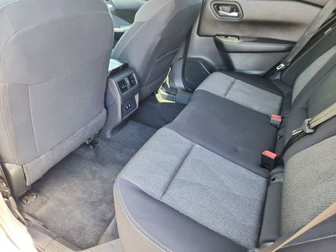 Certified 2024 Nissan Rogue SV image 8