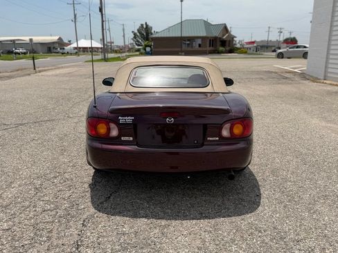 Used 2000 MAZDA MX-5 Miata LS RWD image 4