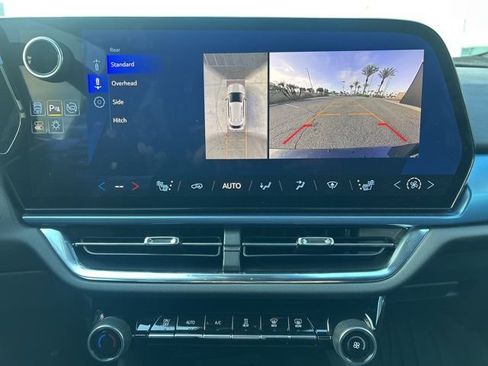 Used 2025 Chevrolet Equinox EV LT w/ LPO, Blackout Package image 12