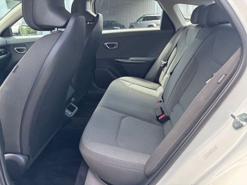 Used 2025 Kia K4 FWD image 24