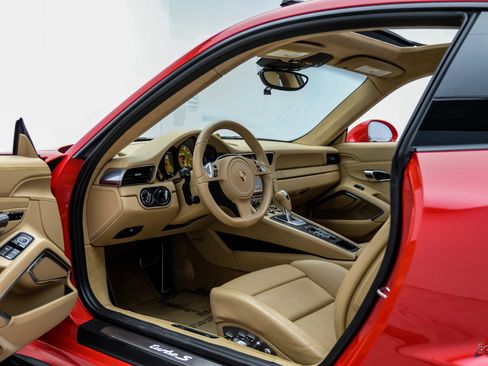 Used 2014 Porsche 911 Turbo S AWD/4WD image 40