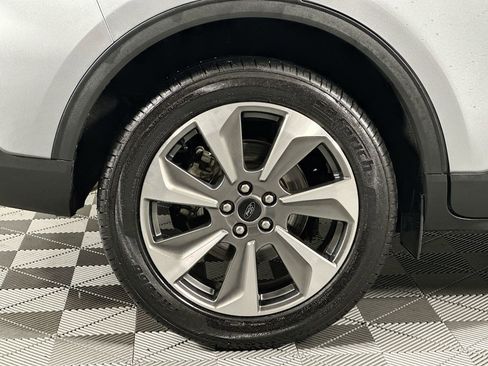 Used 2024 Ford Escape Platinum image 17