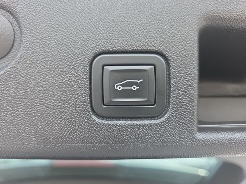 Used 2024 Chevrolet Equinox LT AWD/4WD image 14