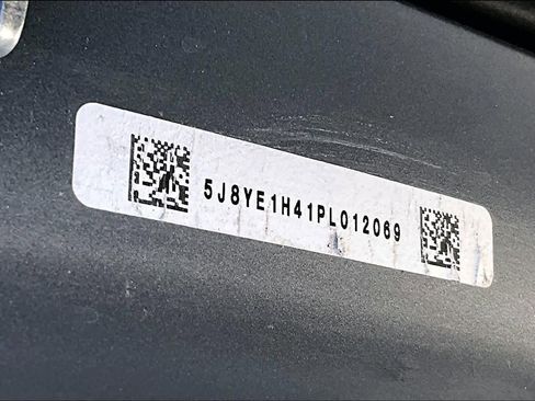 Used 2023 Acura MDX SH-AWD w/ Technology Package image 35