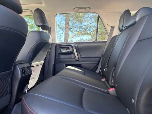 Used 2021 Toyota 4Runner Venture w/ Moonroof Package AWD/4WD image 17
