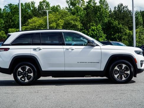 Used 2024 Jeep Grand Cherokee Limited 4xe AWD/4WD image 6