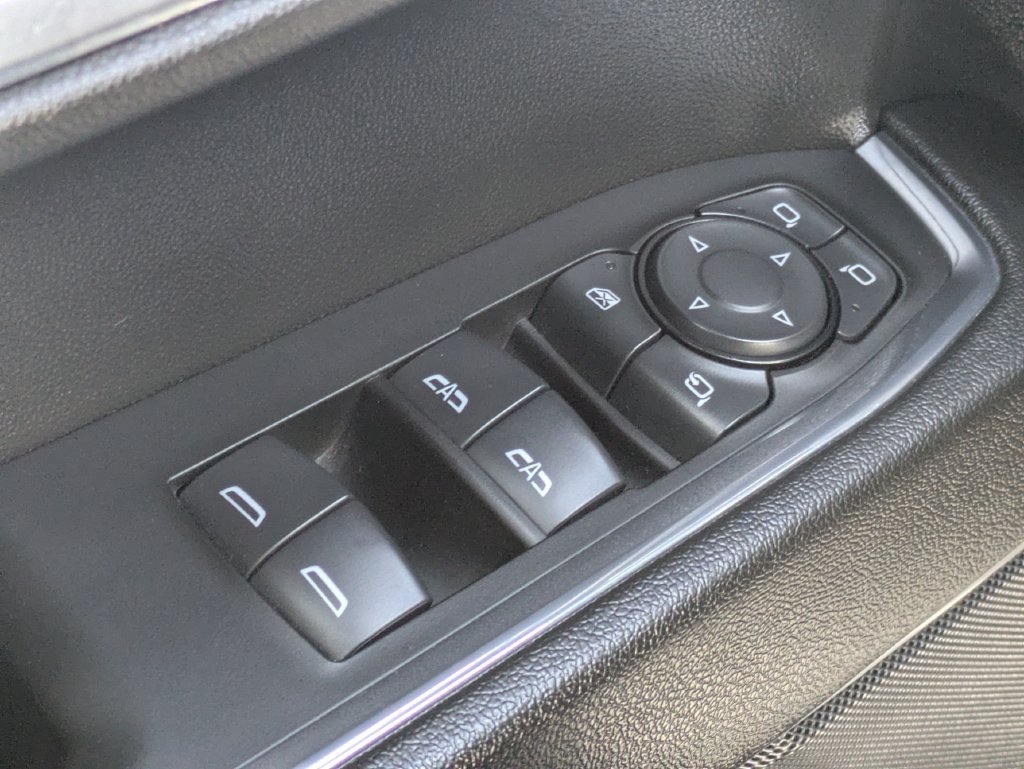 Used 2025 GMC Sierra 1500 SLT AWD/4WD image 54