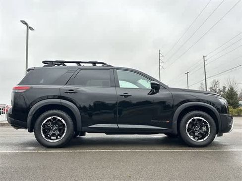 Used 2024 Nissan Pathfinder Rock Creek image 3